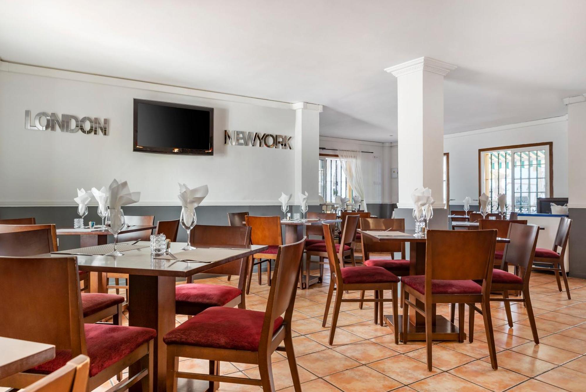 Sunset Harbour Club By Diamond Aparthotel 3*